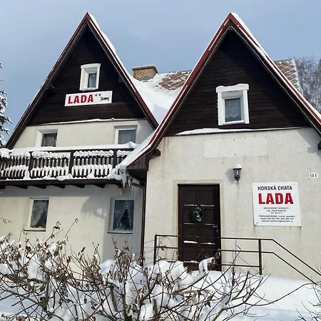 Horska Lada בית הארחה Loučná pod Klínovcem
